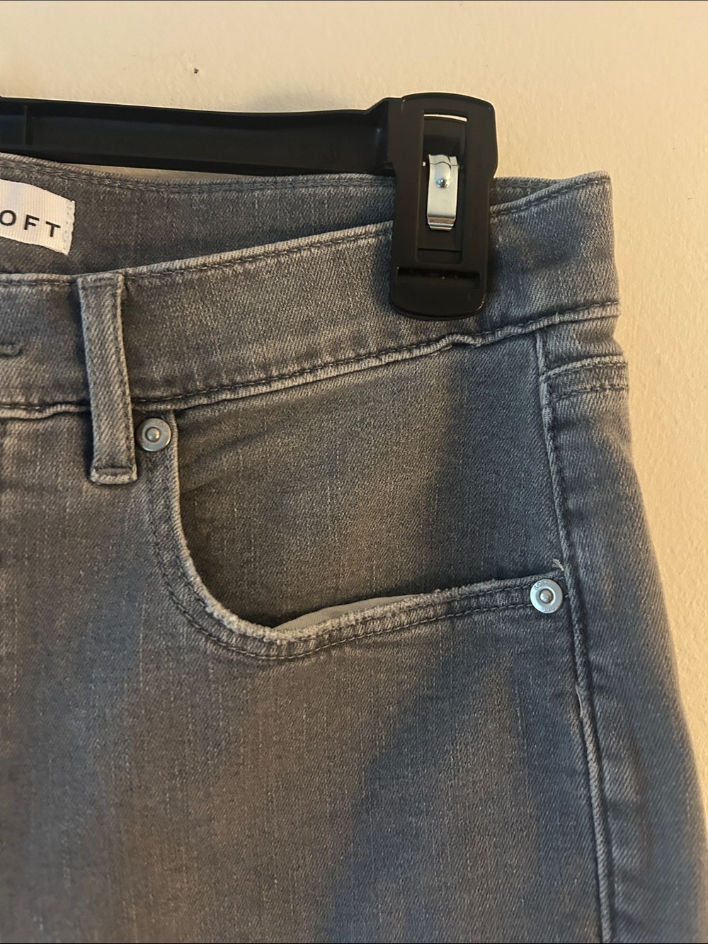 LOFT Gray Ankle Skinny Jeans - Picture 3 of 4